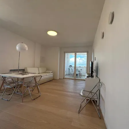 House Palazzo La Fenicia Apartment